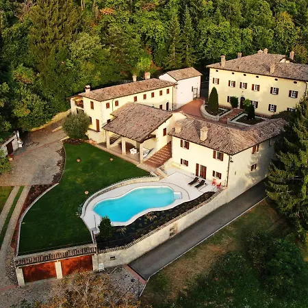 Borgo La Morra Alloggio per agriturismo