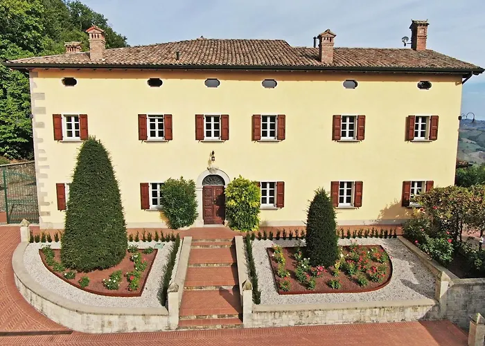 Alloggio per agriturismo Borgo La Morra