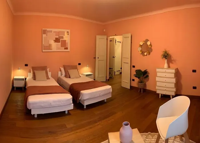 Borgo La Morra Alloggio per agriturismo *