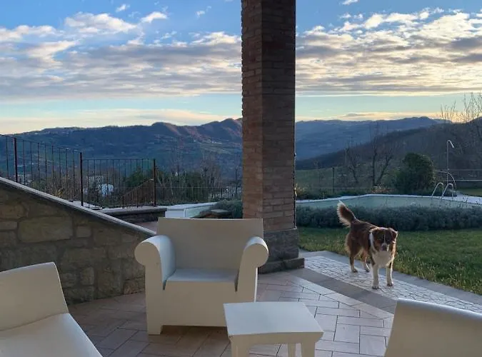 Alloggio per agriturismo Borgo La Morra