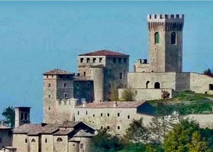 Borgo La Morra Alloggio per agriturismo Pavullo nel Frignano