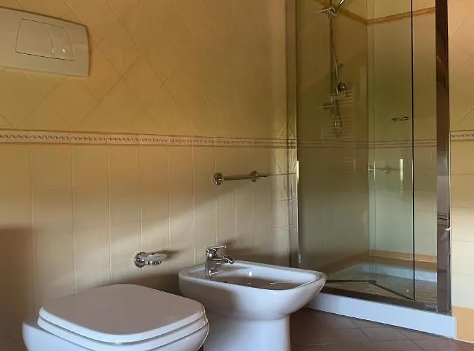 Alloggio per agriturismo Borgo La Morra