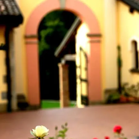 Borgo La Morra * Pavullo nel Frignano