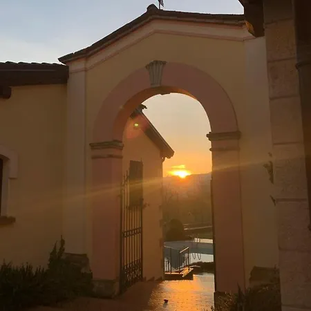 Borgo La Morra Bauernhof Pavullo nel Frignano