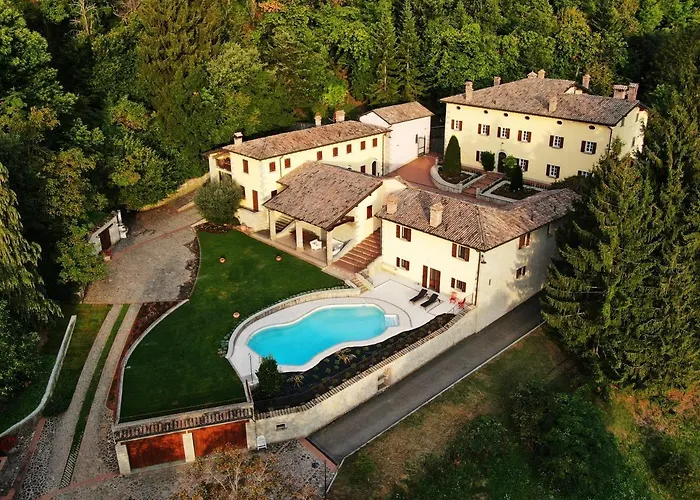 Borgo La Morra Farma